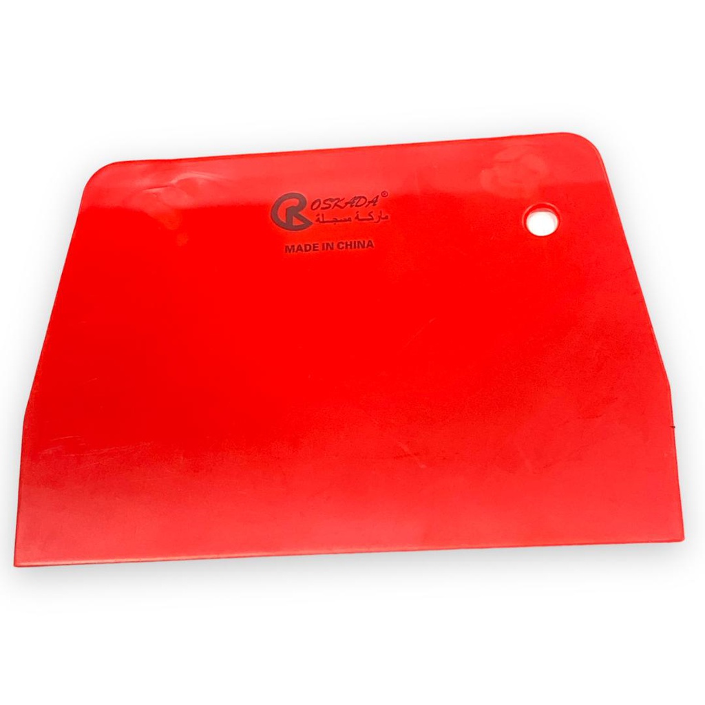 سكين بلاستيك ديكور احمر 14 سم